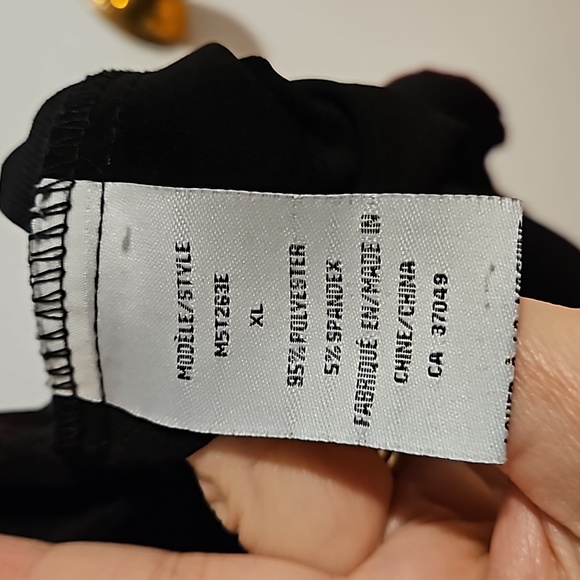 Sweater - Picture 5 of 6